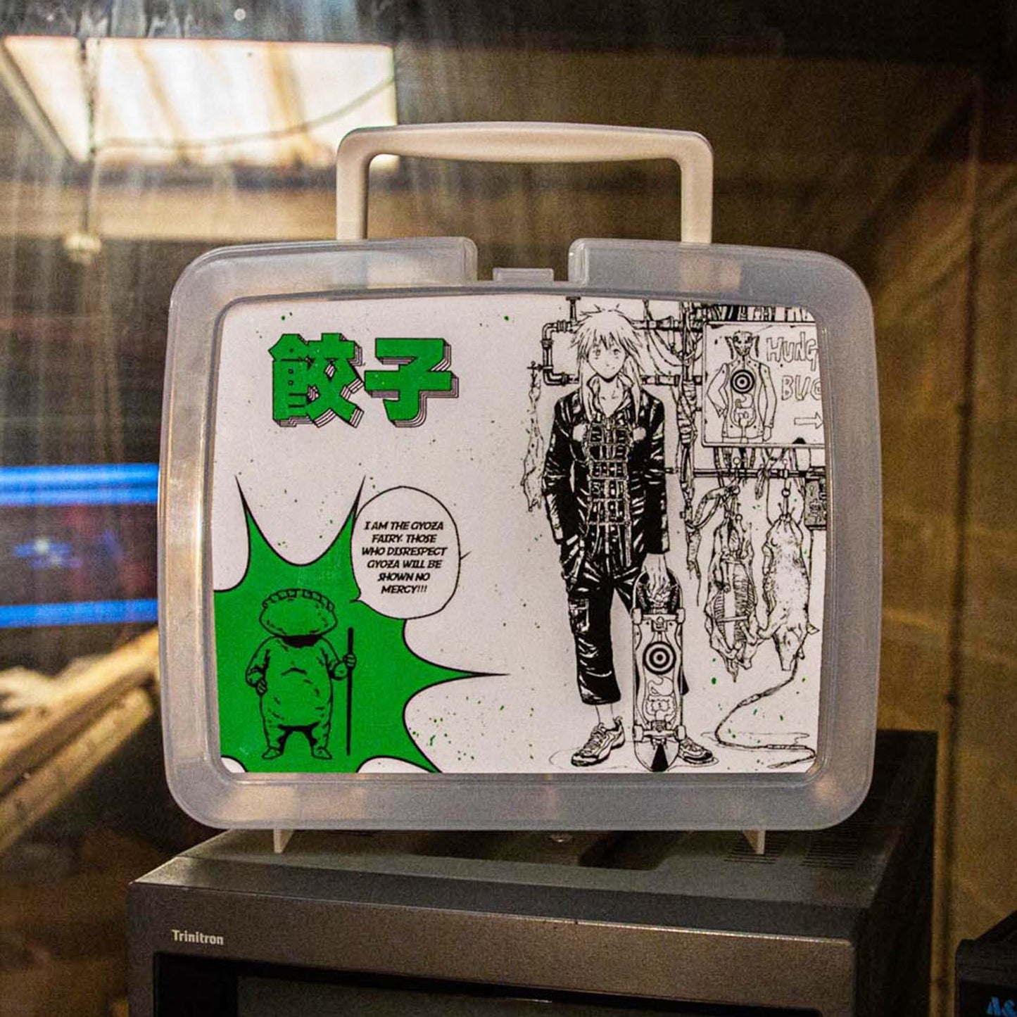 Dorohedoro 'Hungry Bug' Lunchbox — lunchbox — interior and latch detail — VCR Zone