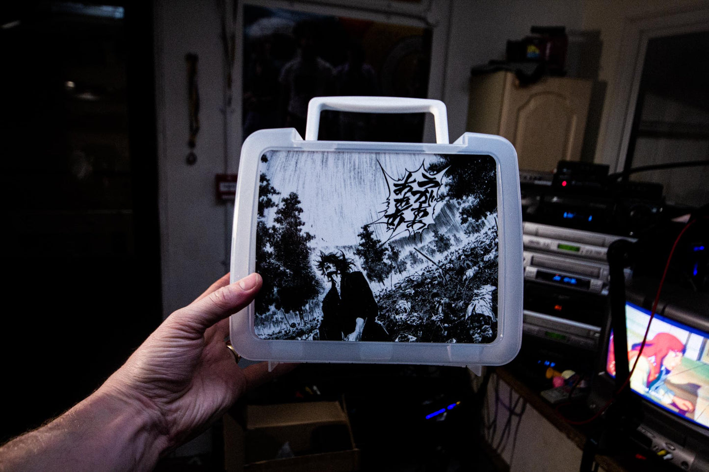 Vagabond Lunchbox — lunchbox — angled view of full design — VCR Zone